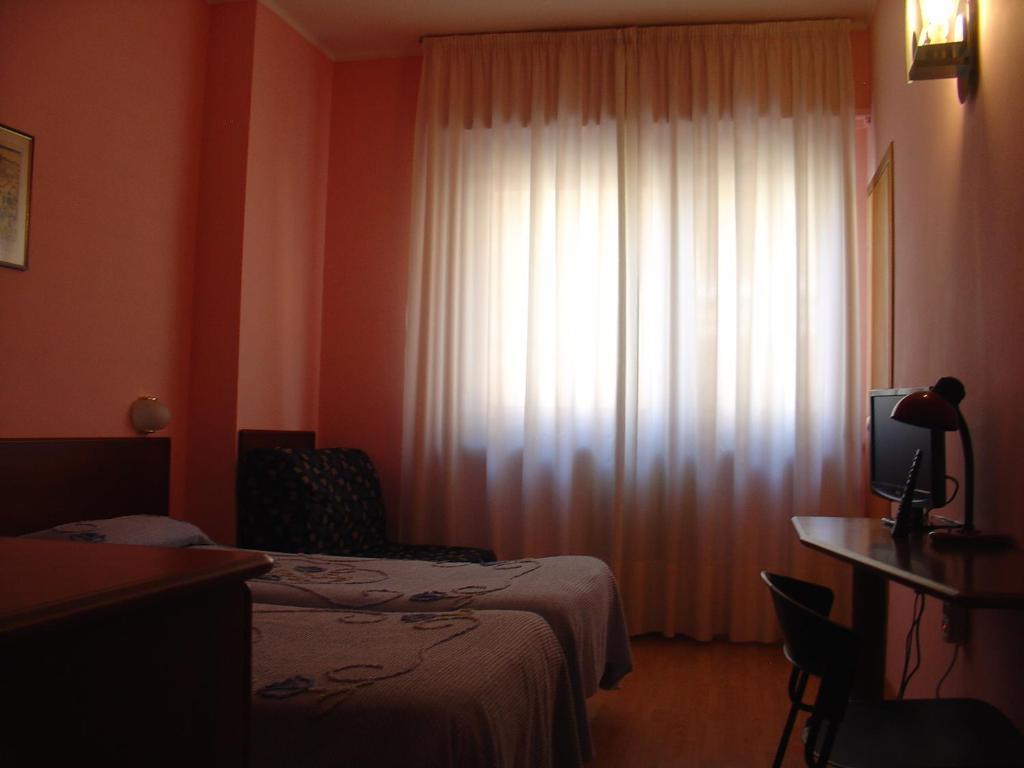 Domus Hotel أليساندريا المظهر الخارجي الصورة