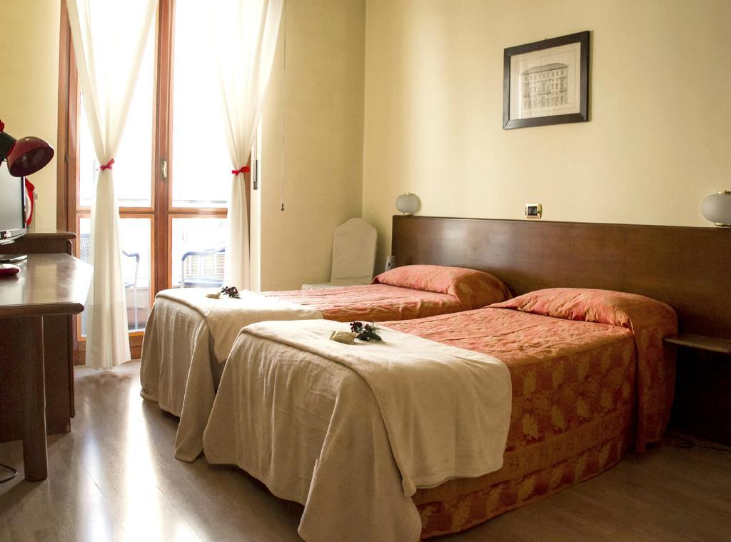 Domus Hotel أليساندريا المظهر الخارجي الصورة